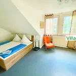 Emg Nah Hannover Mit Pool, Kamin, Garten, Teich, Wald, Partyraum Fuer Familien Gruppen Bis 22 Personen Celle