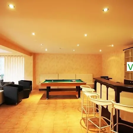 Emg Nah Hannover Mit Pool, Kamin, Garten, Teich, Wald, Partyraum Fuer Familien Gruppen Bis 22 Personen *