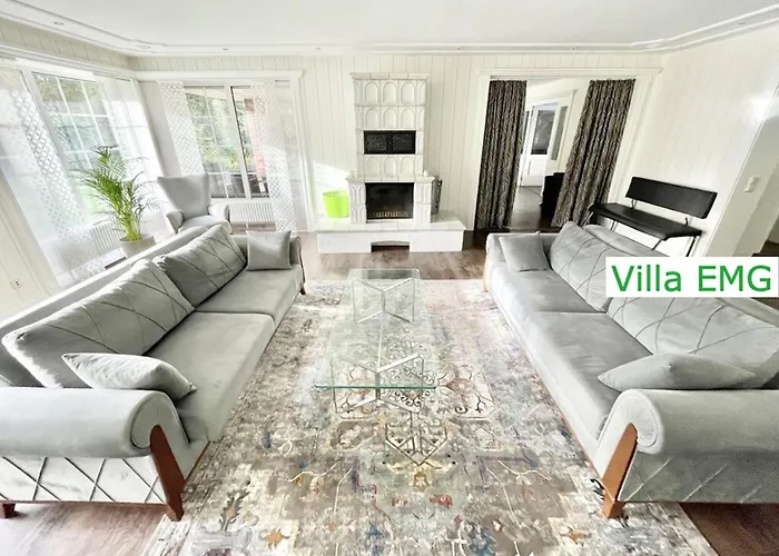 Emg Nah Hannover Mit Pool, Kamin, Garten, Teich, Wald, Partyraum Fuer Familien Gruppen Bis 22 Personen * Celle