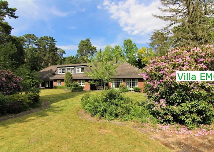 Emg Nah Hannover Mit Pool, Kamin, Garten, Teich, Wald, Partyraum Fuer Familien Gruppen Bis 22 Personen Villa