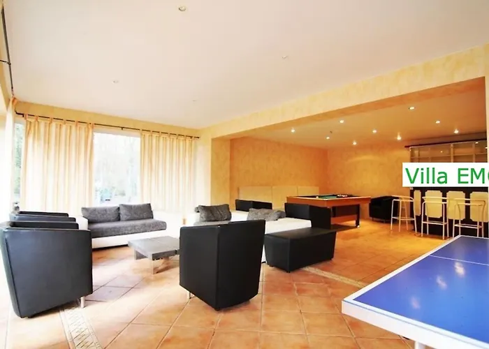 Villa Emg Nah Hannover Mit Pool, Kamin, Garten, Teich, Wald, Partyraum Fuer Familien Gruppen Bis 22 Personen Celle