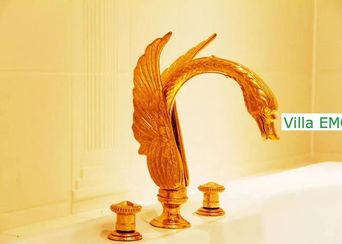 Emg Nah Hannover Mit Pool, Kamin, Garten, Teich, Wald, Partyraum Fuer Familien Gruppen Bis 22 Personen Villa *