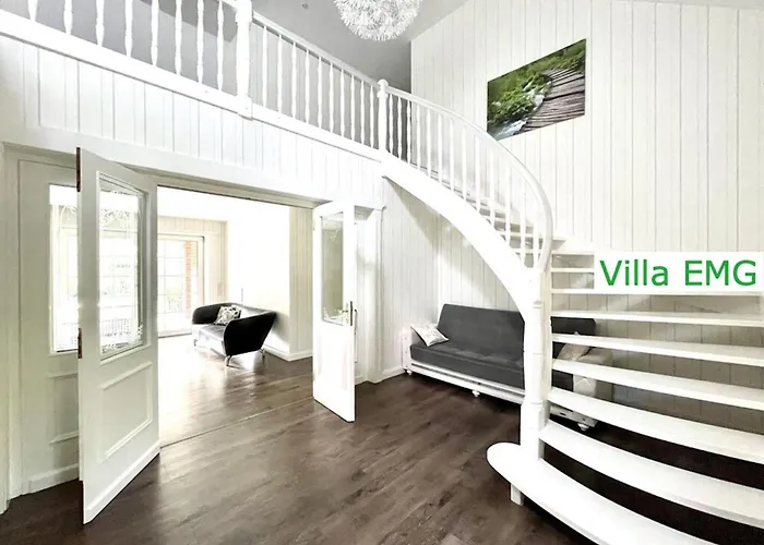 Emg Nah Hannover Mit Pool, Kamin, Garten, Teich, Wald, Partyraum Fuer Familien Gruppen Bis 22 Personen Villa Celle